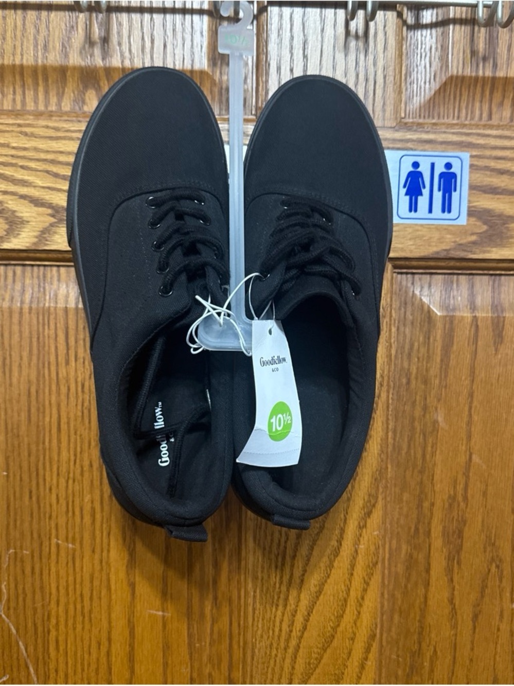 Goodfellow & Co Black Men’s Canvas Lace-Up Sneakers